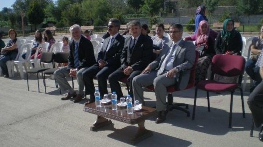 G&ouml;me&ccedil;'te İlk&ouml;ğretim Haftası Kutlamaları