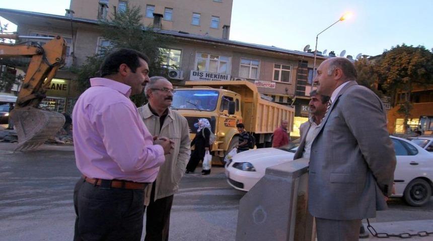 Saat Kule Meydanı Yenileniyor