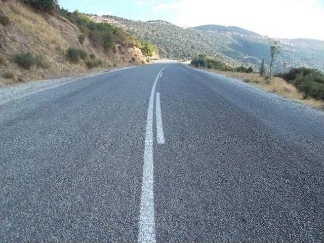 Gölcük Yolu Çizgilerine Kavuştu