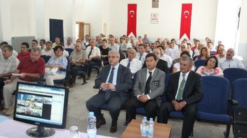 Vali Eğitimcilere Web&rsquo;ten Seslendi