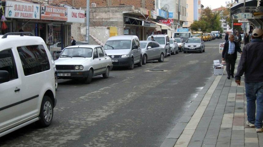 Yerk&ouml;y Polisi, Hatalı Park Eden S&uuml;r&uuml;c&uuml;leri Mobese Ile Takip Edecek
