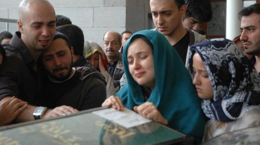 Van'daki Trafik Kazasında Hayatını Kaybeden Doktor Son Yolculuğuna Uğurlandı