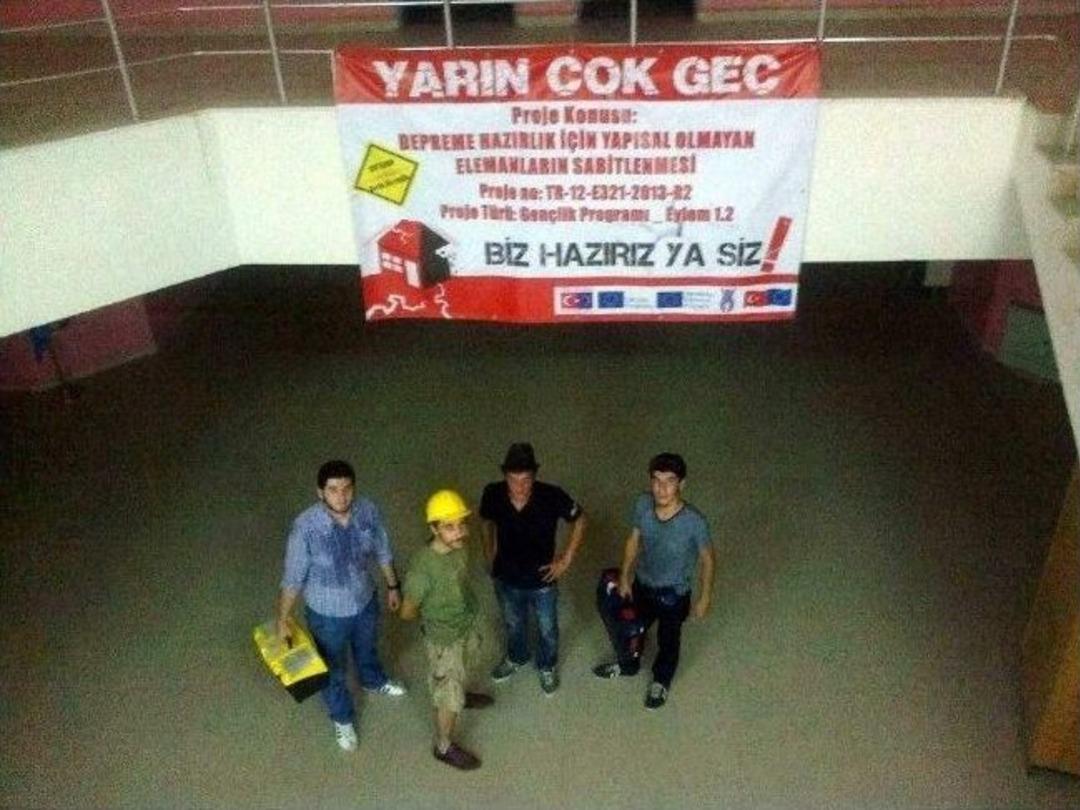 Deprem Bilinci İ&ccedil;in, "yarın &Ccedil;ok Ge&ccedil;" Gen&ccedil;lik Projesi Hayata Ge&ccedil;irildi