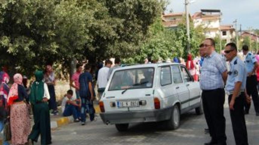 Orhaneli Emniyeti Okul &Ouml;nlerinde Denetimlerini Artırdı