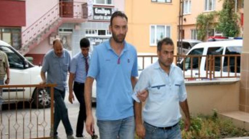 Yolcu Otob&uuml;s&uuml;yle Ka&ccedil;ak Sigara Taşımışlar