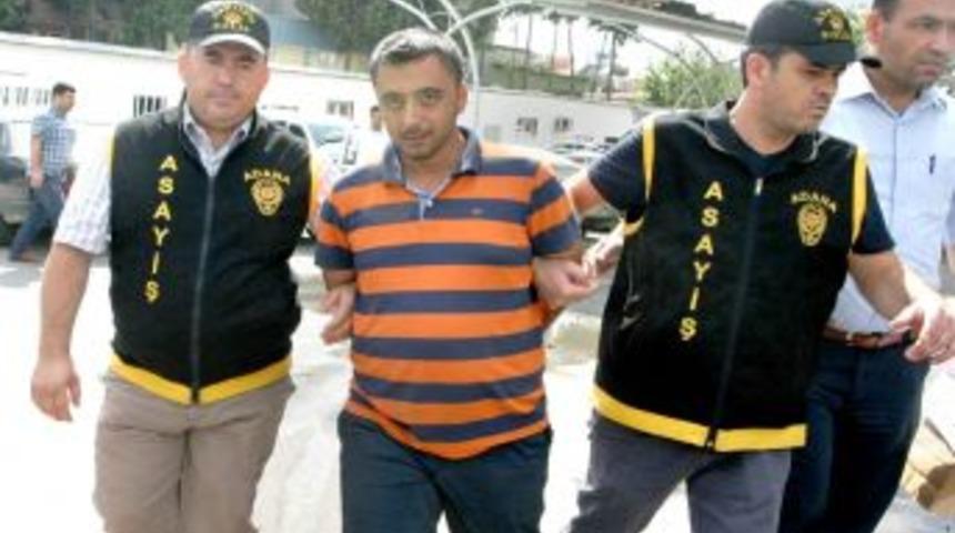 Bı&ccedil;aklı Banka Soygunu G&uuml;venlik Kamerasında