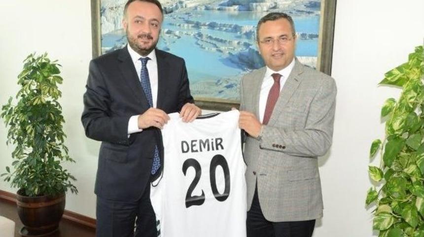 Gamateks Pa&uuml; Basketbol Takımı Y&ouml;netimi Vali Demir&rsquo;i Ziyaret Etti