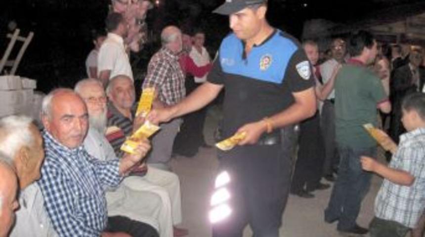 Polisten, D&uuml;ğ&uuml;nde Silah Atmayın Uyarısı