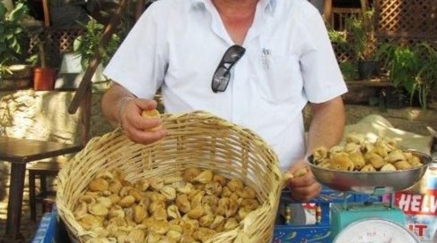 Birgi İncir Festivali&rsquo;nde Final Bedia Akart&uuml;rk İle