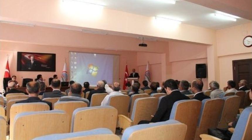 Bayburt'ta Arazi Toplulaştırması Bilgilendirme Toplantısı Yapıldı