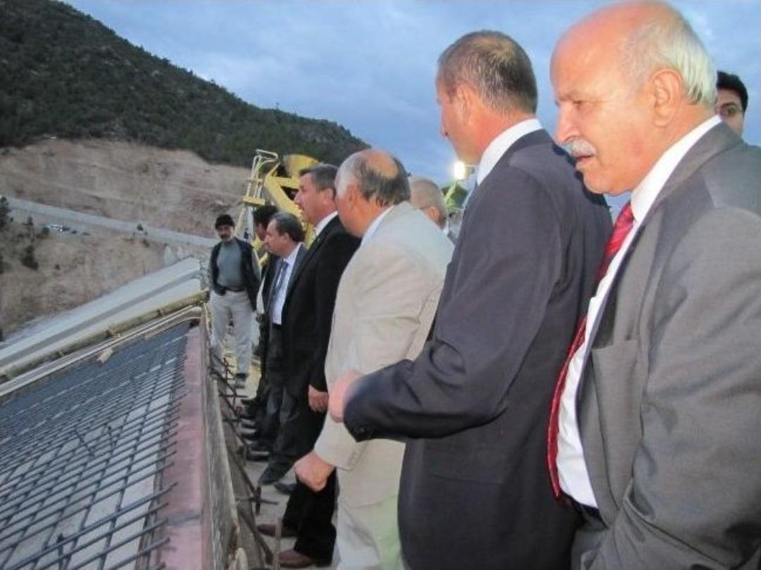 K&uuml;tahya Valisi Yılmaz Hisarcık&rsquo;ta İncelemelerde Bulundu