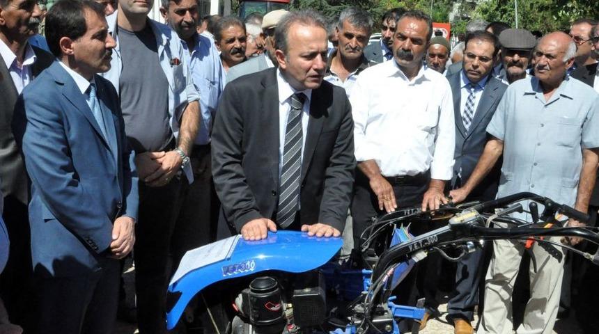 Tuncelili &Ccedil;ift&ccedil;ilere Ekipman Makine Ve Ekipman Desteği