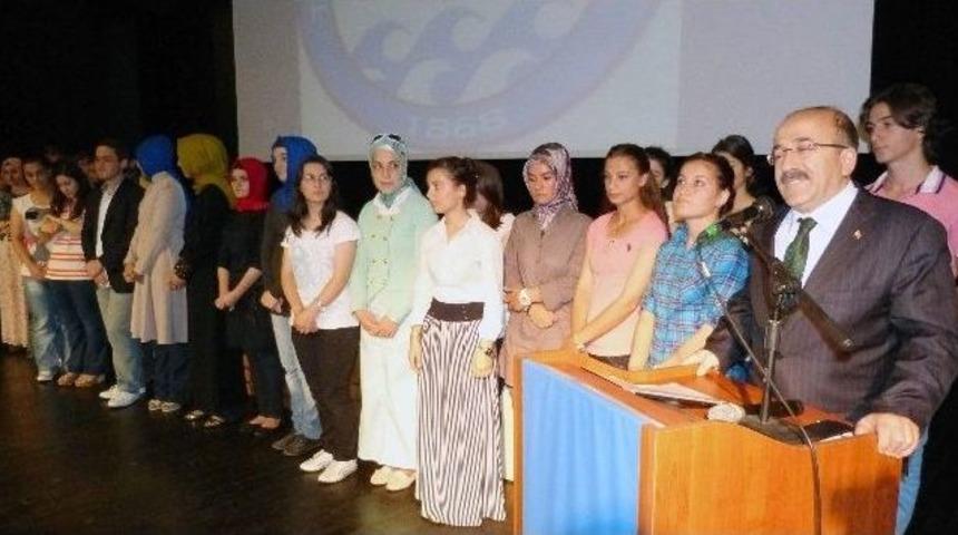 G&uuml;mr&uuml;k&ccedil;&uuml;oğlu, &Uuml;niversiteye Hazırlanan Gen&ccedil;ler Ve Aileleriyle Bir Araya Geldi