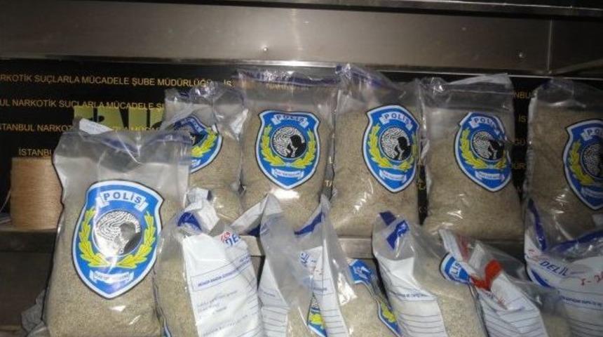 Evde Uyuşturucu &Uuml;reten Şebekeye Y&ouml;nelik Operasyon