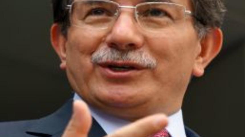 Davutoğlu: Kimyasal Silah Kullanılmasına Caydırıcılık Olmazsa Arabuluculuk Olmaz