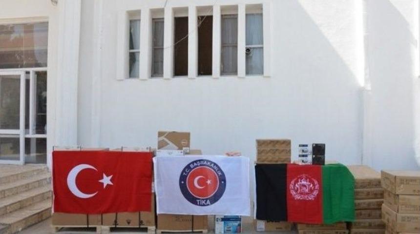 Afganistan&rsquo;da Cevizcan Valiliği İdari Birimlerine Malzeme Temini Yapıldı