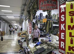 Esnaf da 'bedelli' bekliyor