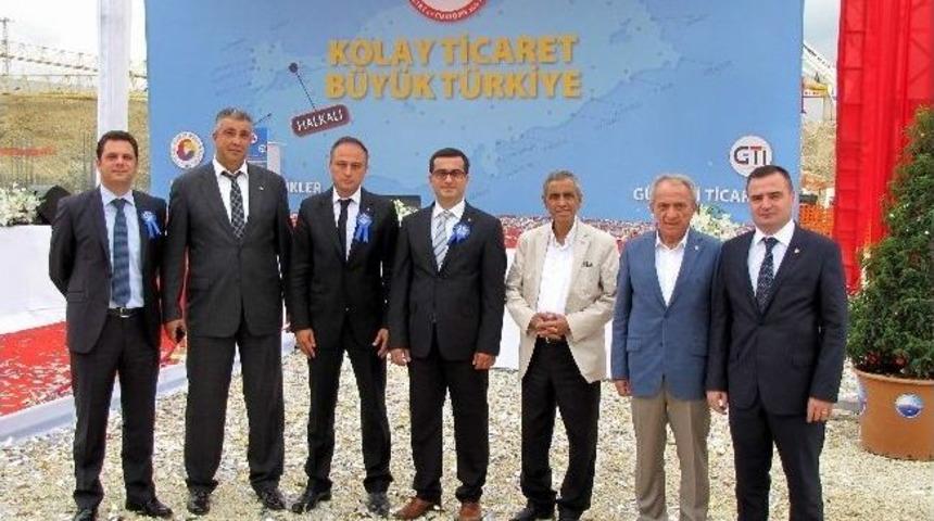 Manisa Tso Halkalı G&uuml;mr&uuml;k M&uuml;d&uuml;rl&uuml;ğ&uuml;&rsquo;n&uuml;n Temel Atma T&ouml;renine Katıldı