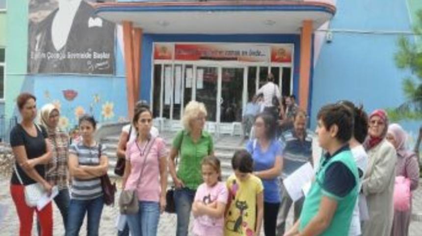 Atat&uuml;rk İlkokulu Velileri İsyan Etti
