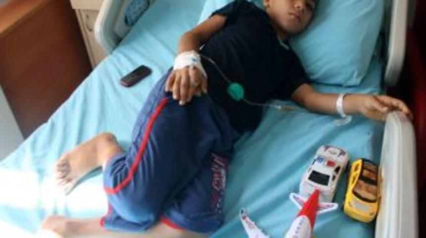 &Ccedil;ocuk D&ouml;vd&uuml;ğ&uuml; Iddia Edilen Polis Memuru A&ccedil;ığa Alındı