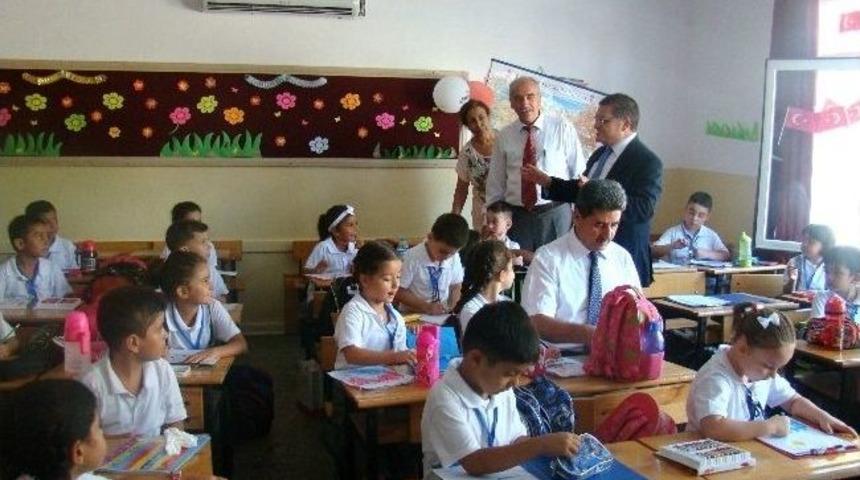 Kaymakam &Ouml;zarslan'dan Okul Ziyareti
