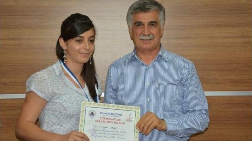 Belediye Konservatuarı Yaz D&ouml;nemi Mezunlarını Uğurladı