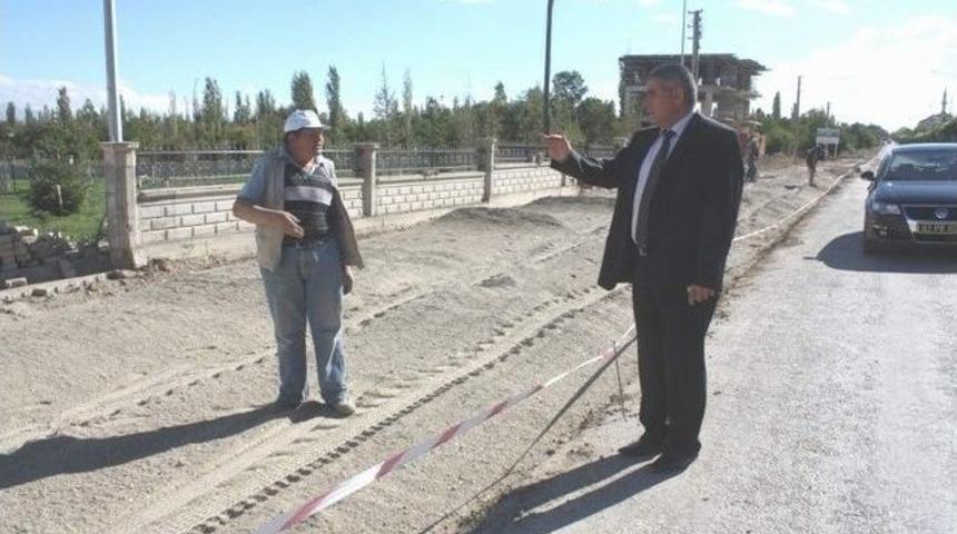 &Ccedil;ay Devlet Hastanesi &Ouml;n&uuml;nde &Ccedil;evre D&uuml;zenlemesi