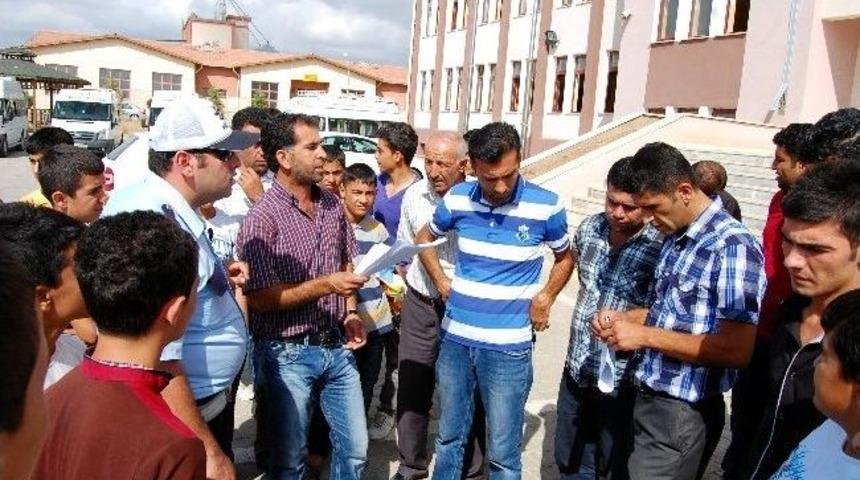 Okullar A&ccedil;ıldı Servis Tartışmaları Başladı