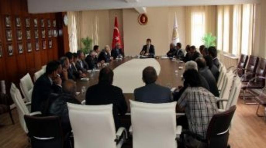 Merkez İl&ccedil;e K&ouml;ylere Hizmet G&ouml;t&uuml;rme Birliği, Muhtarlarla Toplantıda Bir Araya Geldi