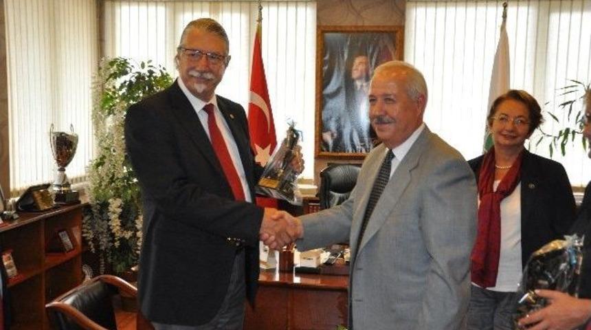 Rotary Kul&uuml;b&uuml;&rsquo;nden Başkan Akdemir&rsquo;e Ziyaret