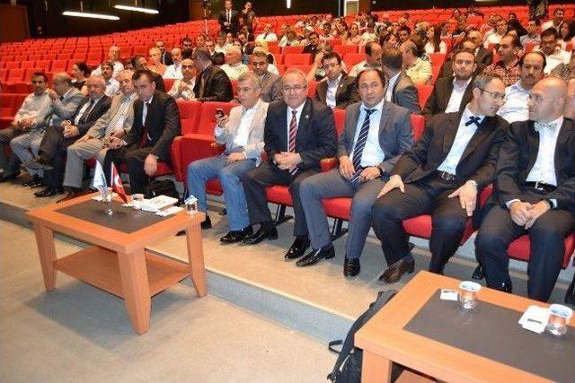 Kayseri’de ‘yeni Yüzyılda Yönetim Anlayışı Ve Yönetimin Geleceği’ Konulu Seminer