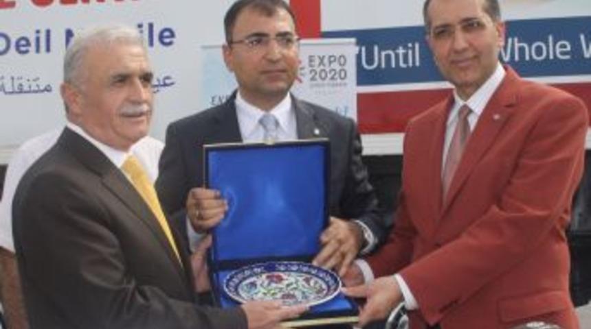 Vefa Sağlık TIR&rsquo;ı Mali&rsquo;ye Uğurlandı