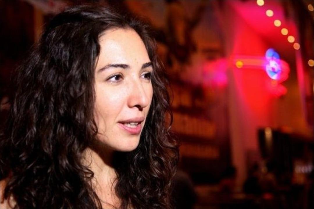 &lsquo;k&ouml;ks&uuml;z&rsquo; Altın Koza&rsquo;da Ayakta Alkışlandı