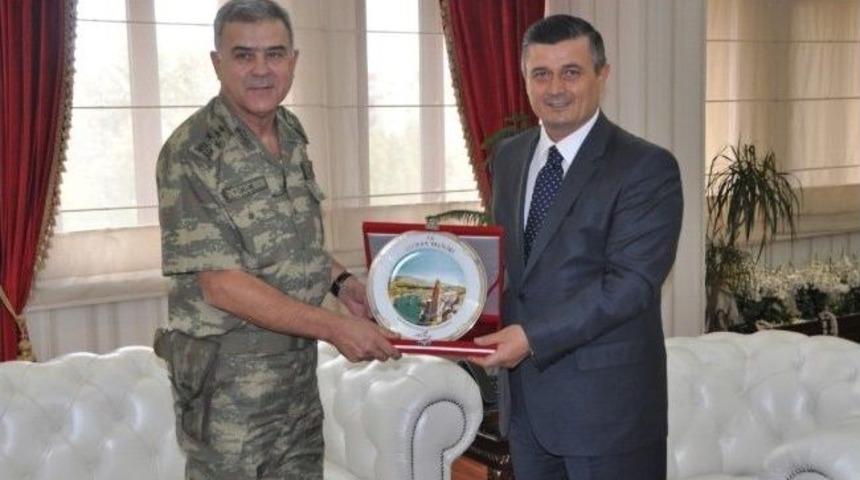 Jandarma Genel Komutanı Orgeneral Servet Y&ouml;r&uuml;k Batman'da