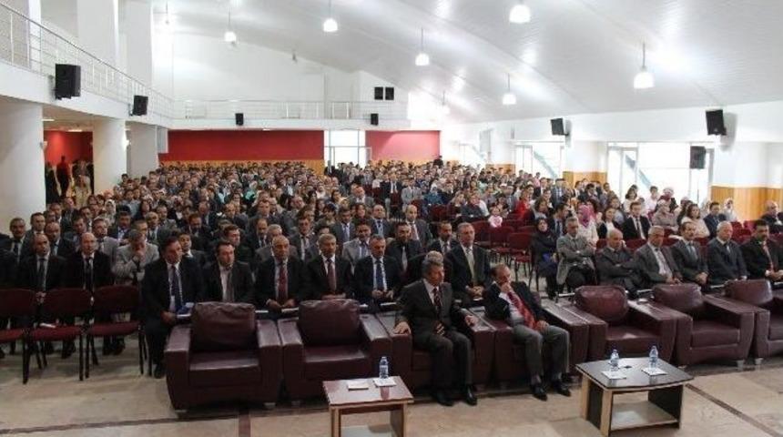 Akdağmadeni&rsquo;nde Eğitim Toplantısı D&uuml;zenlendi