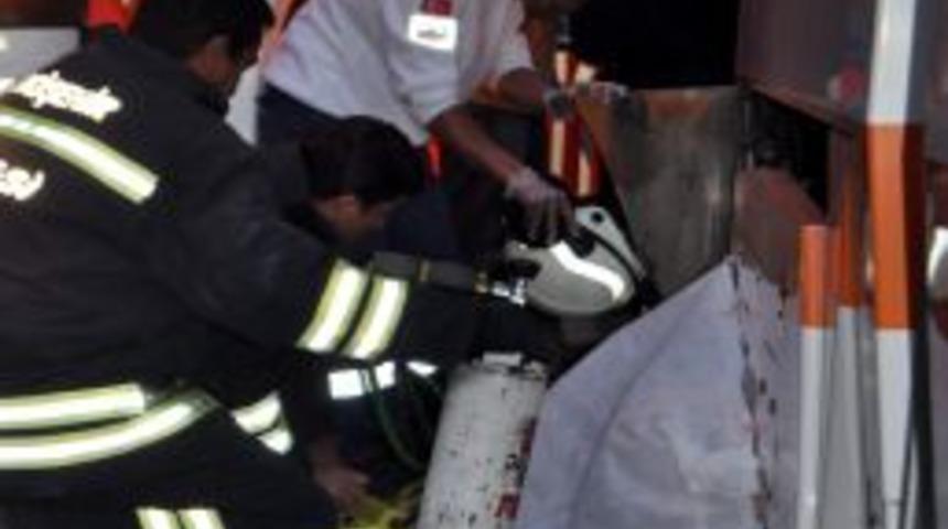 Tramvayın Altında Kalan &Ccedil;ocuk Hayatını Kaybetti