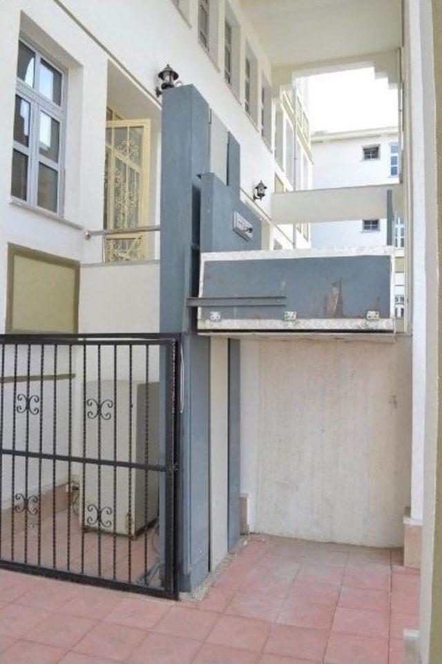 Keşan&rsquo;ın İlk Ve Tek Engelli Asans&ouml;r&uuml; Bulunan Okulu 1