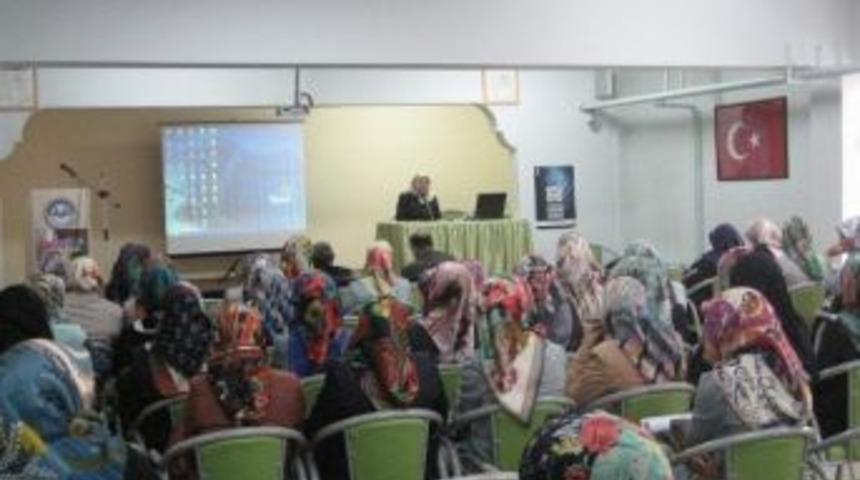 Kuran Kursu &Ouml;ğreticilerine Seminer