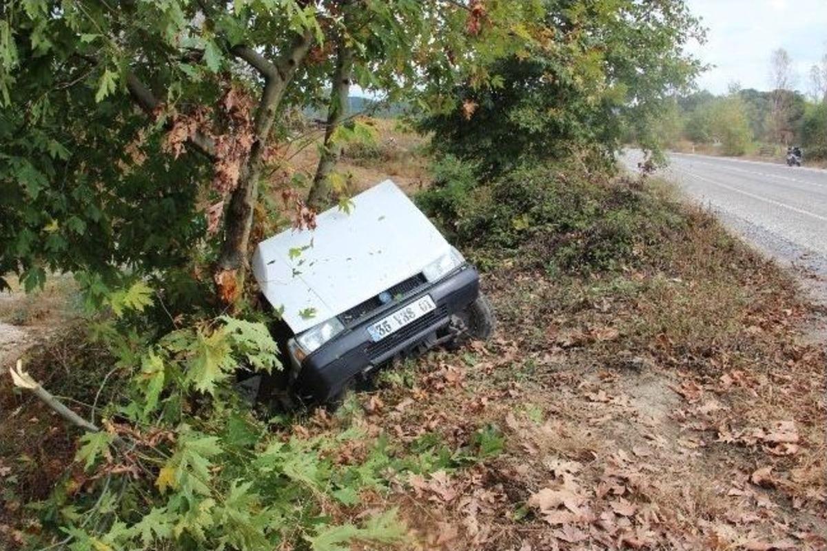 &Ccedil;an &lsquo;da Trafik Kazası, 4 Yaralı