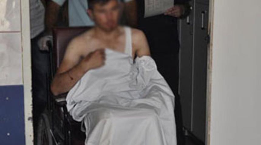 &Ouml;nce yardım, sonra dayak!