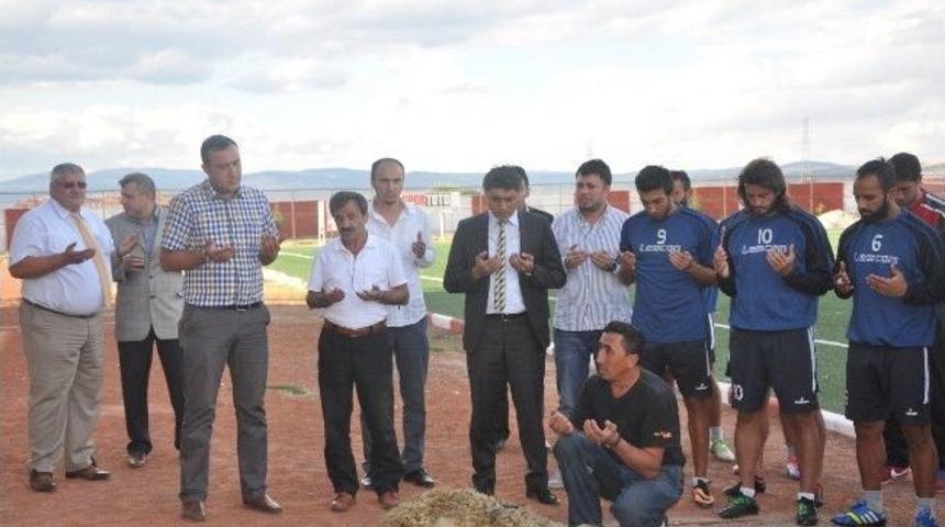 Elibol Sandıklıspor İçin Emekli İmamdan Başarı Duası