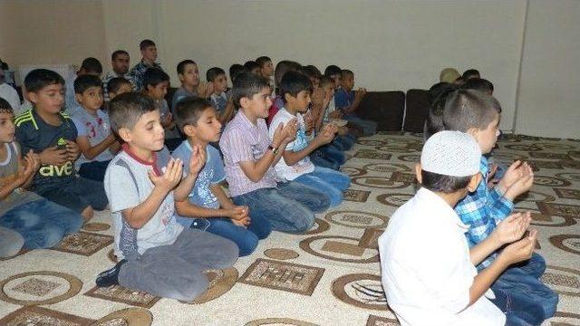 Siverek İl&ccedil;esinde &Ccedil;ocuklara Namazı Anlattıldı 1