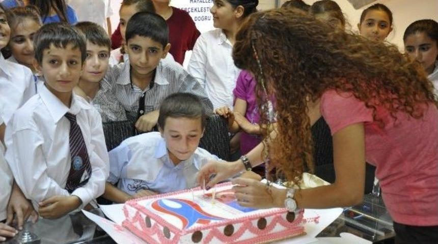 Polislerden Siverekli &Ccedil;ocuklara Doğum G&uuml;n&uuml; Partisi