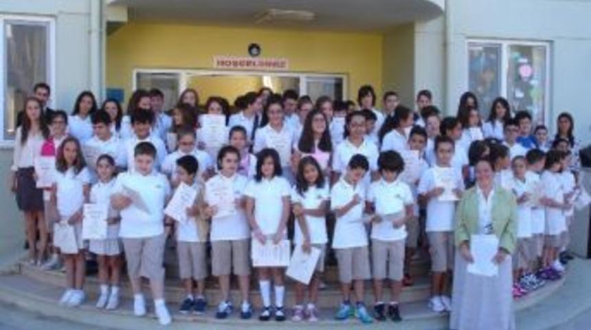 D&uuml;nya Koleji&rsquo;ne Cambridge'ten Başarı Sertifikası