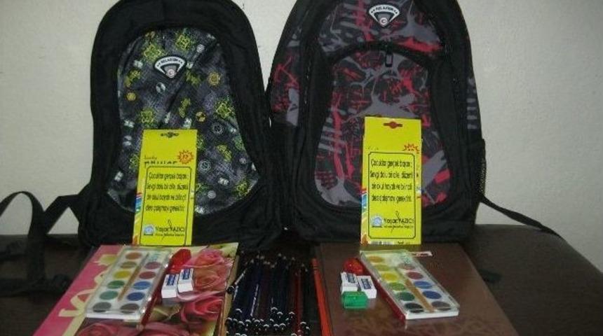 Akyazı Belediyesi İhtiya&ccedil; Sahibi &Ouml;ğrencileri Sevindirdi