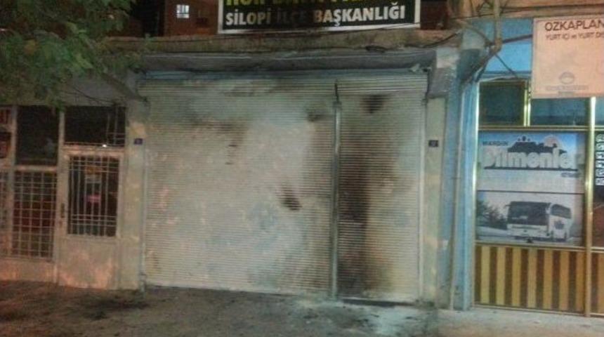 H&uuml;da-par İl&ccedil;e Binasına Molotoflu Saldırı