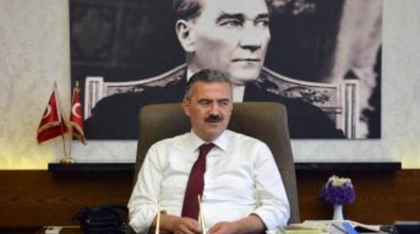 Eğitimcilere Seslenen Aydın Valisi Ayyıldız: Yardım Bizden, Başarı Sizden