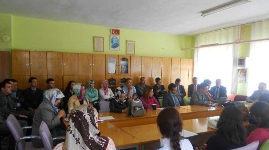 Pazarlar&rsquo;da &Ouml;ğretmenlere Orta&ouml;ğretime Ge&ccedil;iş Sistemi Anlatıldı