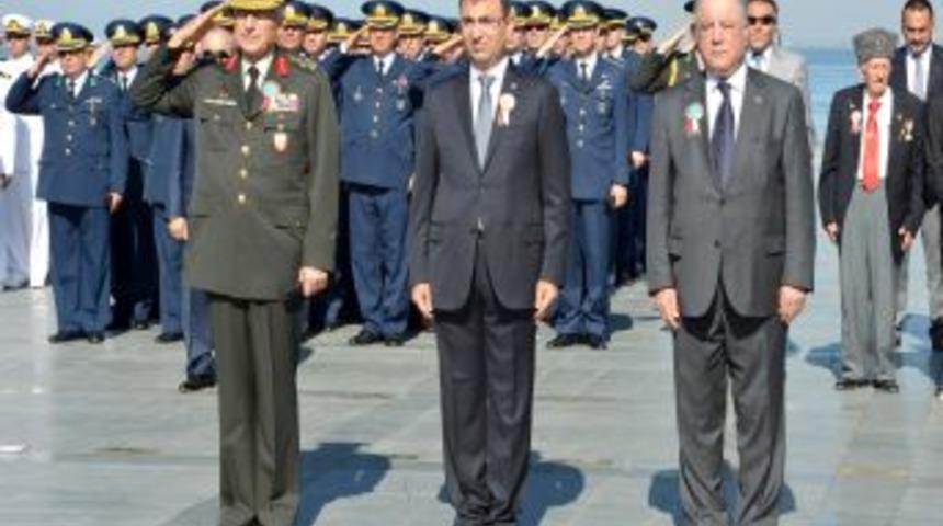 İzmir'de Gaziler G&uuml;n&uuml; Kutlandı