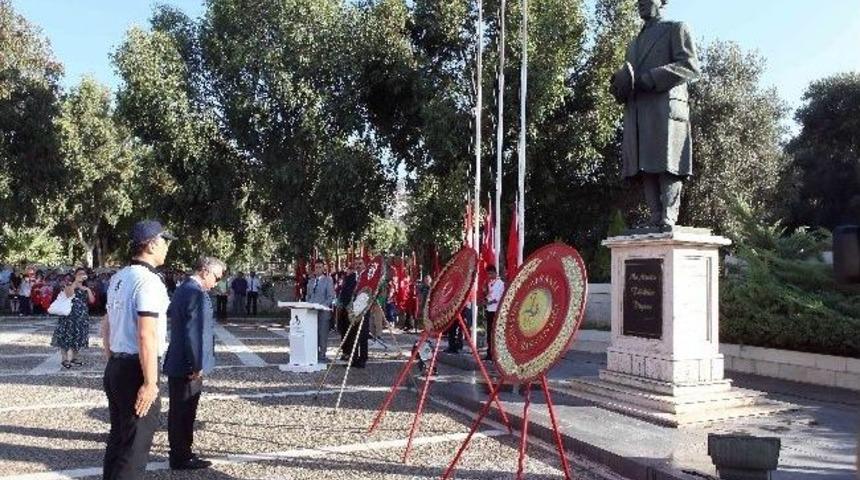 Bayraklı Gazileri Unutmadı